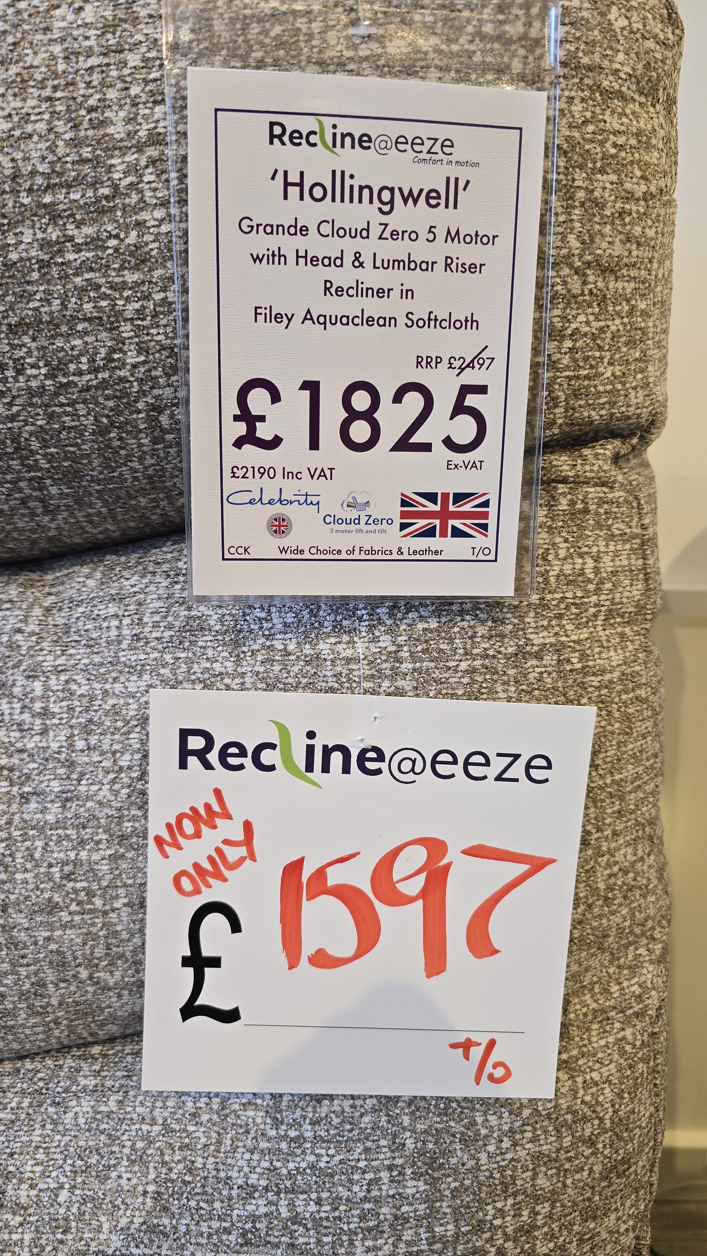 Celebrity Hollingwell Grande Cloud Zero 5 Motor with Headrest & Lumbar Riser Recliner in Filey Aquaclean Softcloth