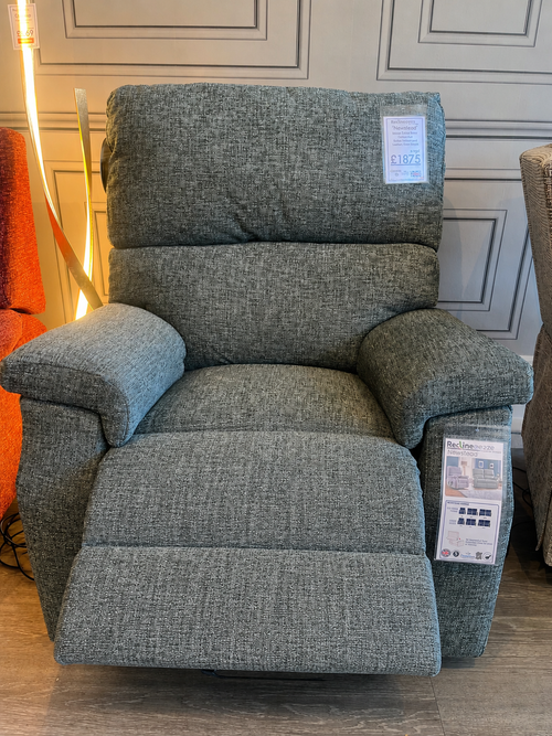 Celebrity Newstead Single Motor Recliner with Electric Headrest and Lumbar in Filey Softcloth