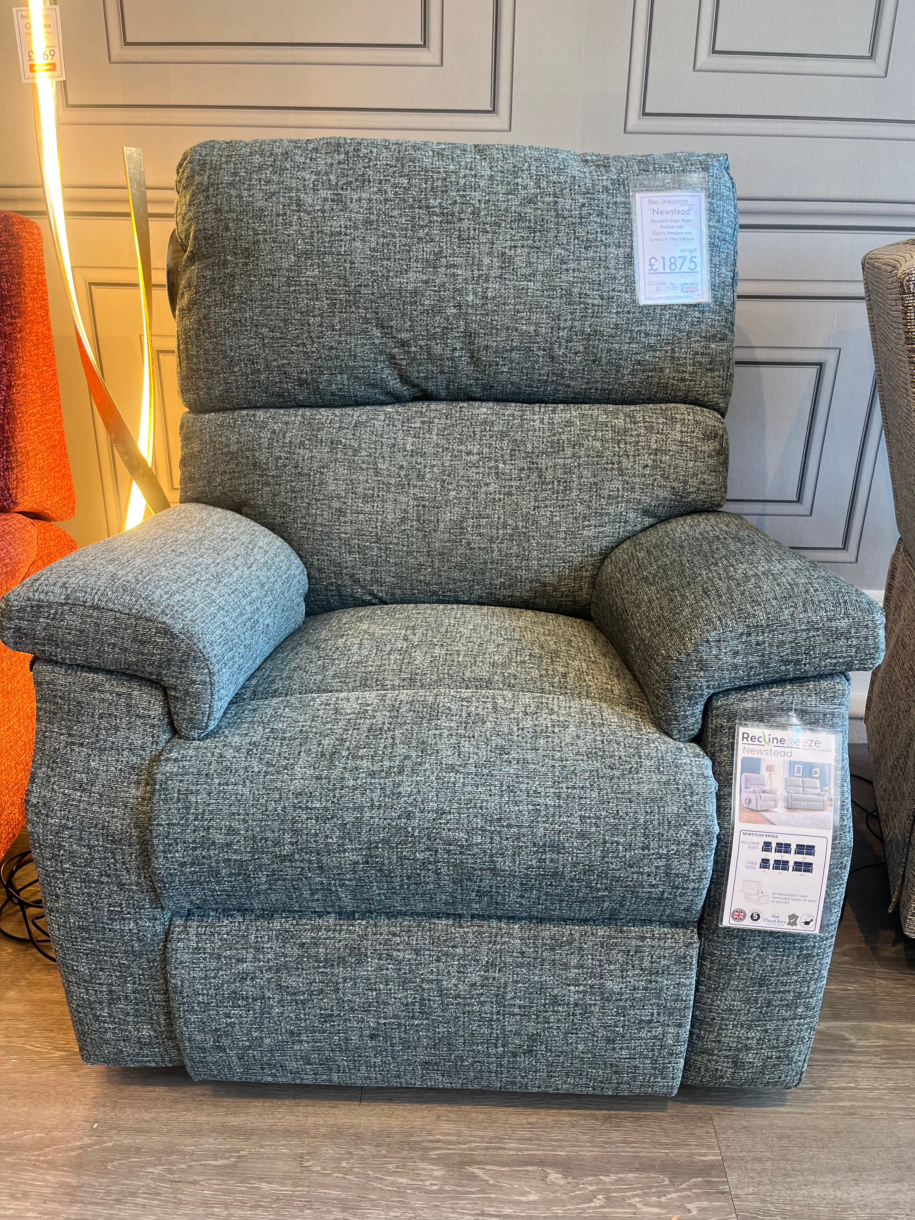 Celebrity Newstead Single Motor Recliner with Electric Headrest and Lumbar in Filey Softcloth