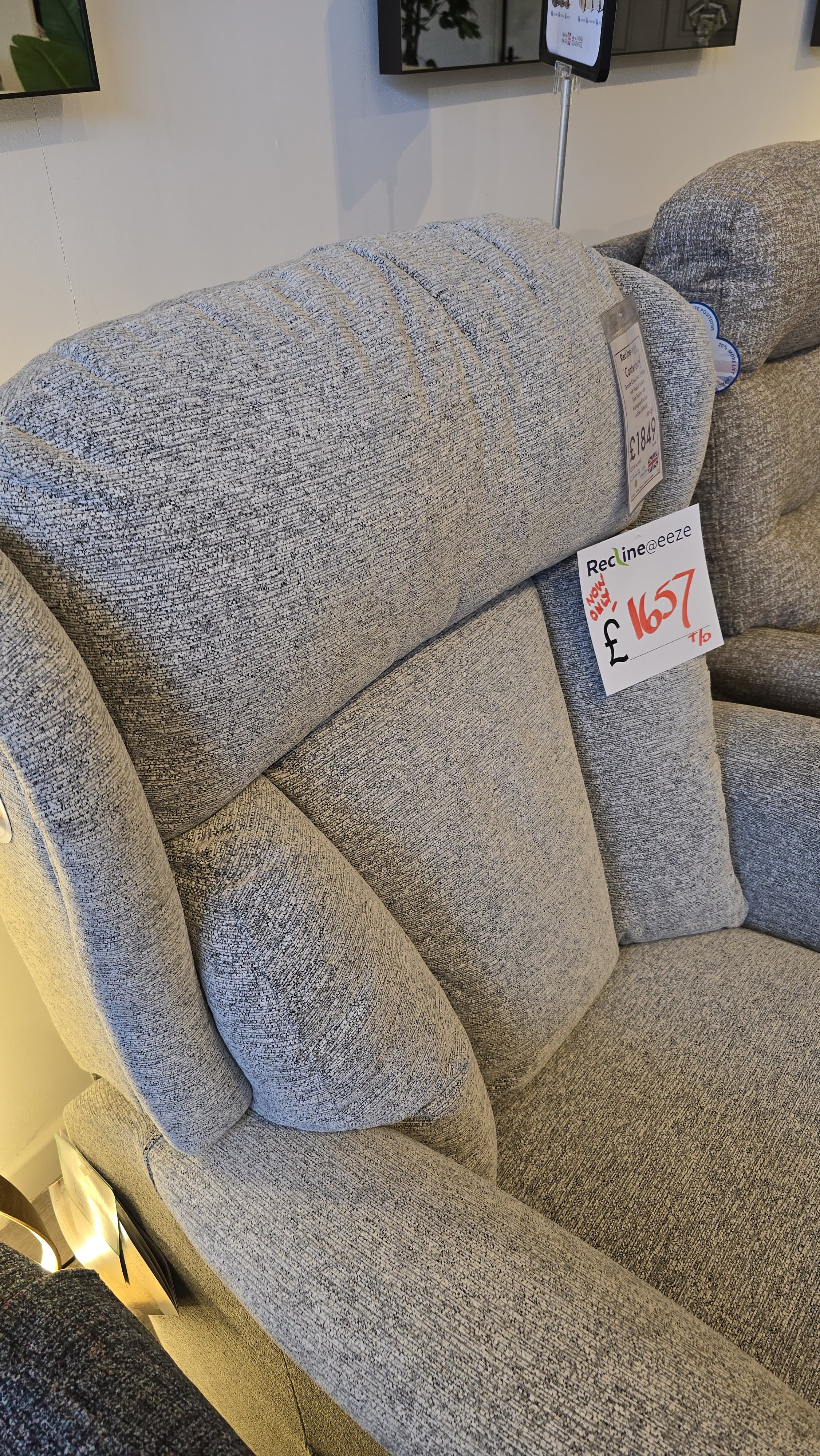 Celebrity Canterbury Grande Cloud Zero - 5 Motor with Head & Lumbar Riser Recliner with Mahogany Knuckles in Eden Softcloth